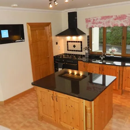Luxury 4 Bedroom House In Tallagh Hill Belmullet *